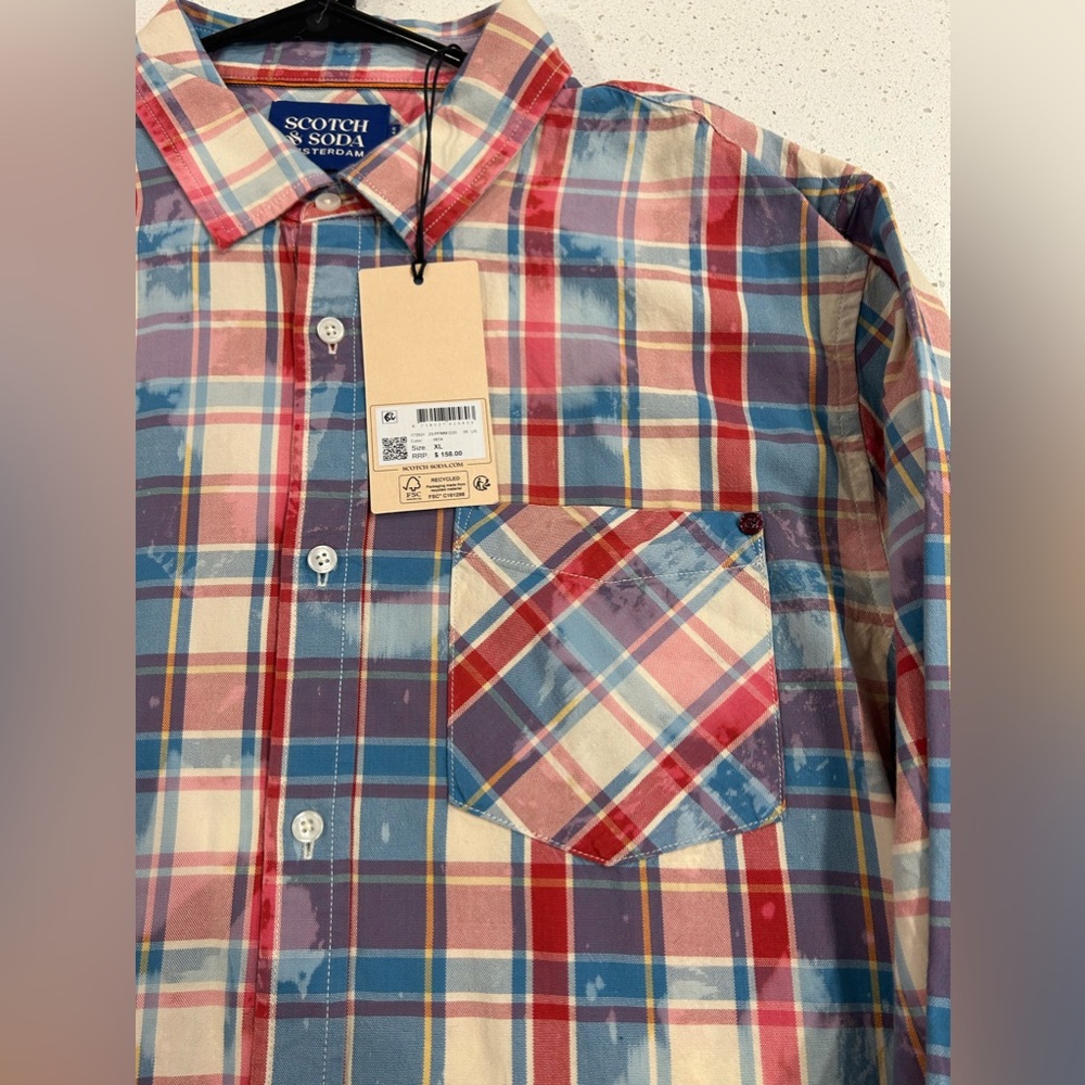 BRAND NEW!! Men’s Scotch & Soda plaid button down shirt (Size: XL)